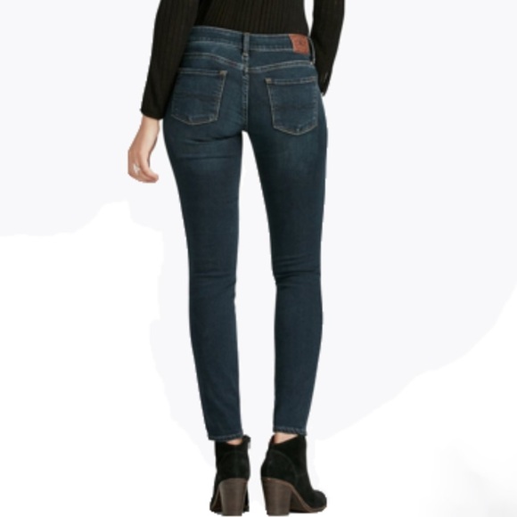 Lucky Brand Lolita Skinny Jeans - Picture 10 of 10